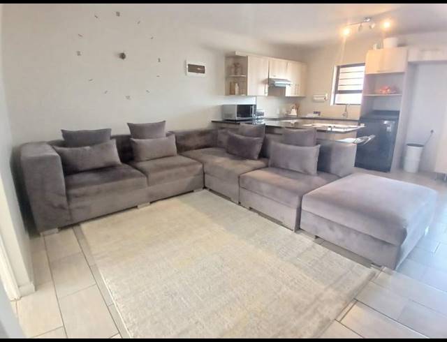 3 BEDROOM TOWNHOUSE FOR SALE IN ALBERTON NORTH